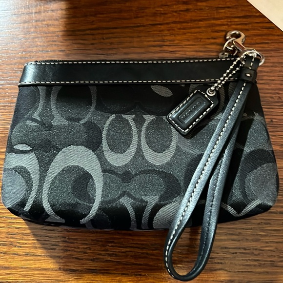 Coach Wristlet - Black & Gray - EUC - Picture 1 of 1